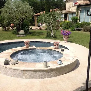 https://le-lutin-sur-le-toit.fr-provencehotel.com