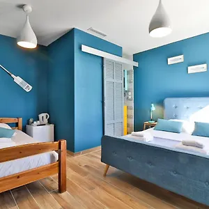 https://hotel-la-bastide-hyeres.aixenprovencehotels.org